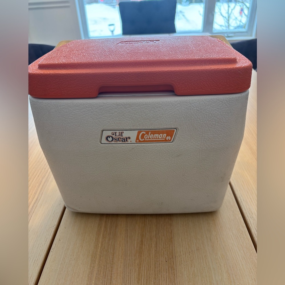 Vintage 80’s Lil’ Oscar Coleman Cooler white with orange lid #5272 (C)